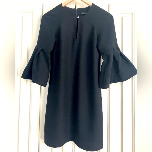 Banana Republic Dresses & Skirts - Banana Republic Black Zip Up Bell Sleeved Key Hole Mini Dress Size Petite 00